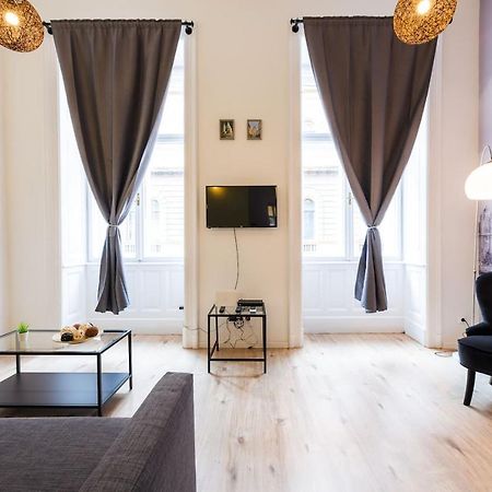 Budapest4Fun - New Apt In The Heart Of Будапеща Екстериор снимка