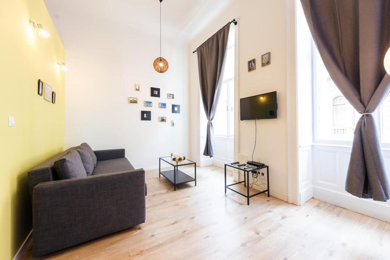 Budapest4Fun - New Apt In The Heart Of Будапеща Екстериор снимка