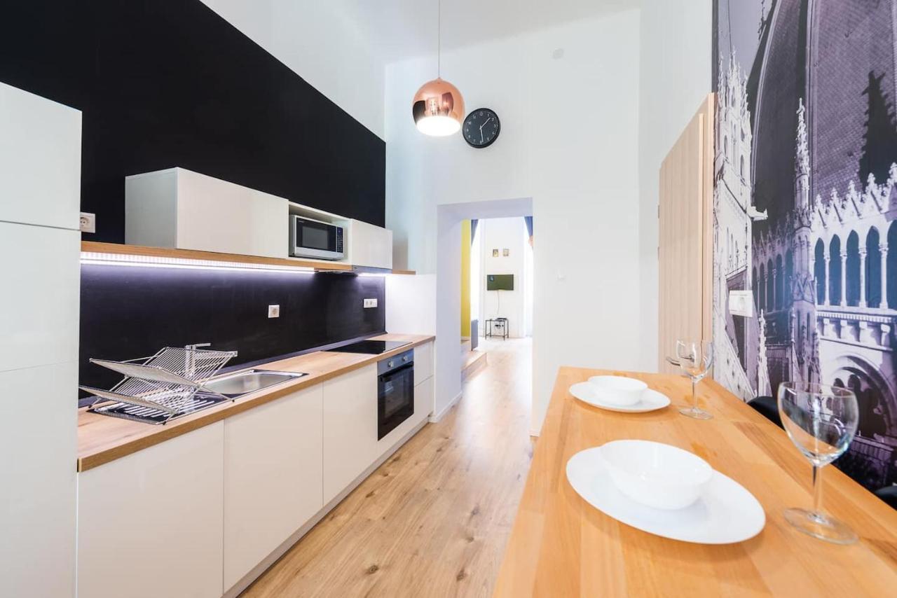 Budapest4Fun - New Apt In The Heart Of Будапеща Екстериор снимка